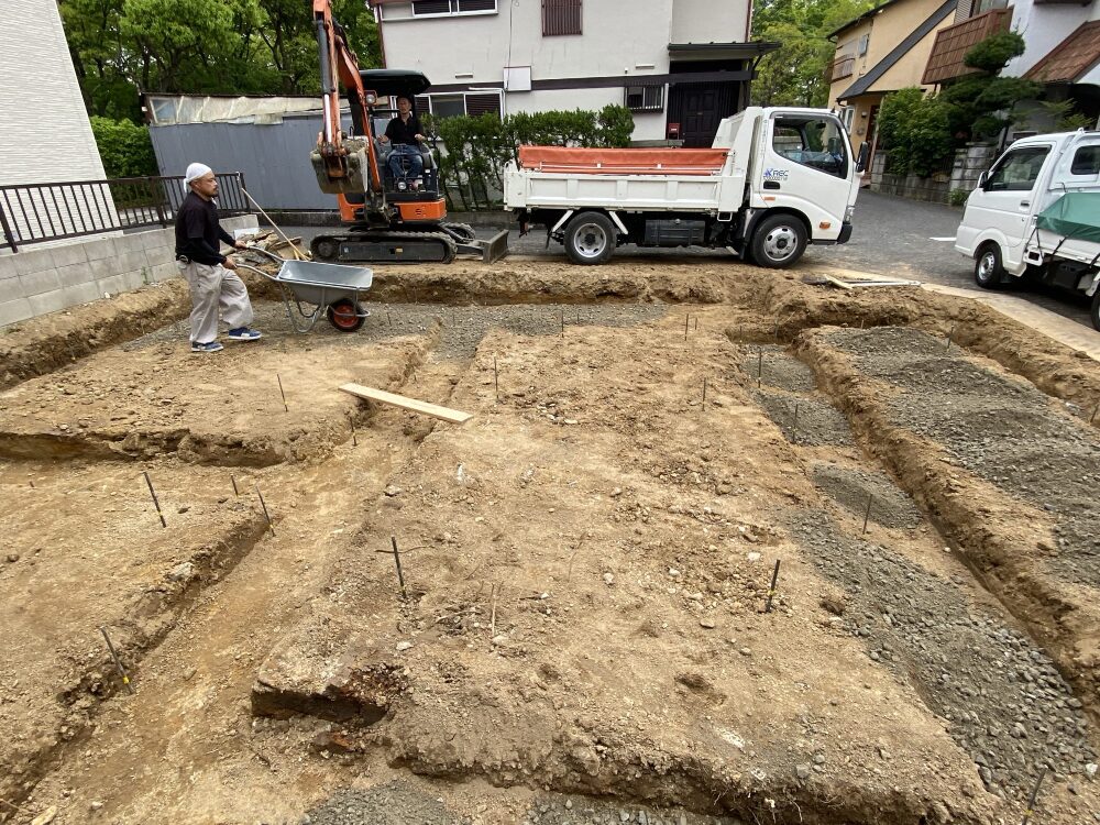 基礎工事が着工しました。